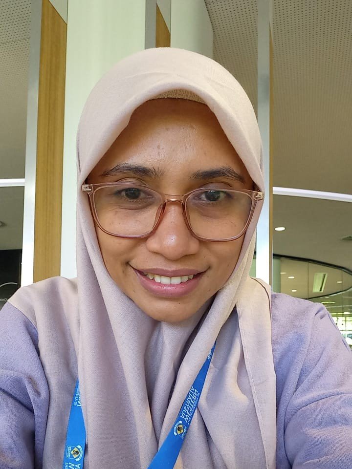 Tri Kustanti Rahayu, M.Kom